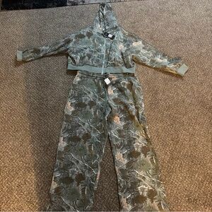 Women’s 2x fashion nova camo set never worn